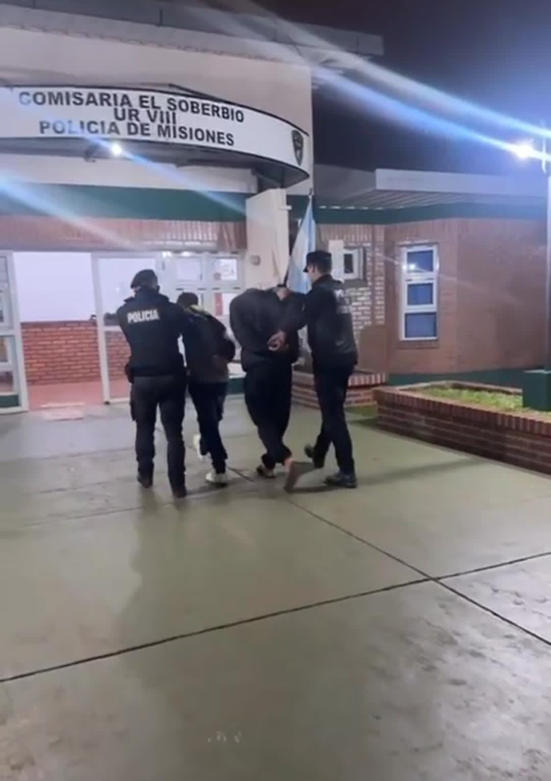 Detuvieron a un criminal brasileño y a su cómplice misionero tras intentar robar una casa haciéndose pasar por policías en el Soberbio